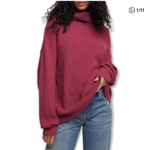 FREE PEOPLE Softly Structured  Tunic Sweater Berry Crush Size M